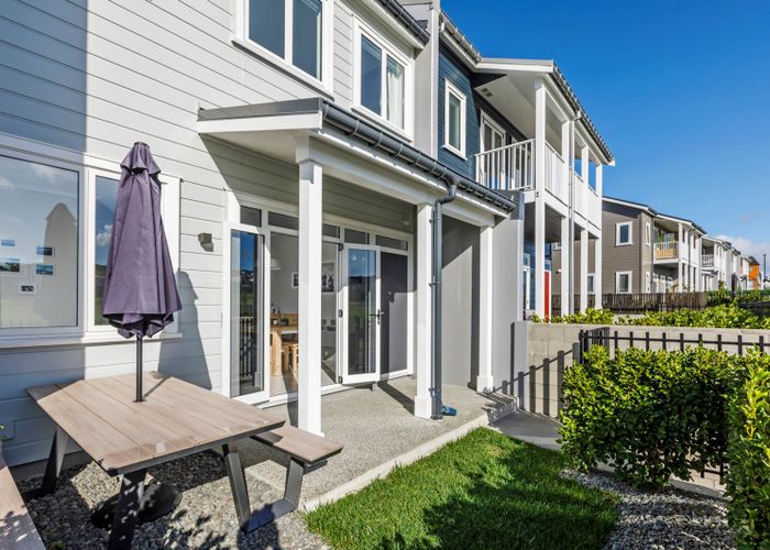  at 35 Bonair CREScent, Silverdale, Silverdale