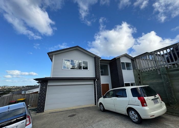  at 18 Taurikura Way, Fairview Heights, North Shore City, Auckland