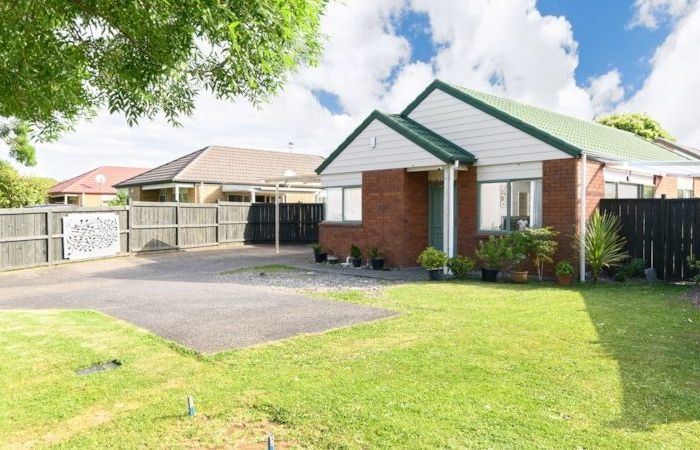  at 162 Waitemata Drive, Ranui, Auckland