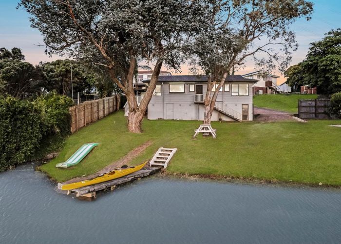  at 8 Sceptre Place, Avondale, Auckland City, Auckland