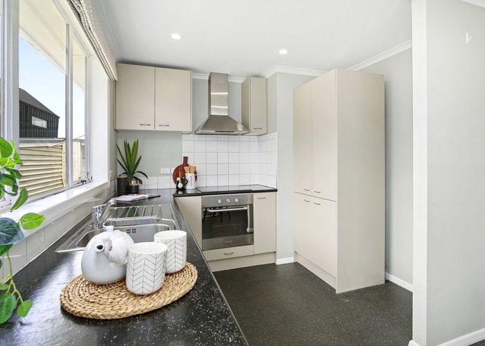  at 2 Collins Street, Petone, Lower Hutt