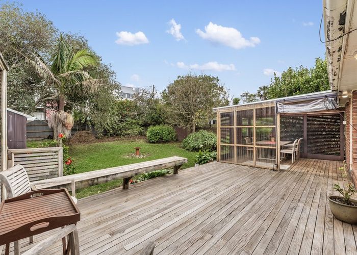  at 4 Inglewood Street, Wai o Taiki Bay, Auckland