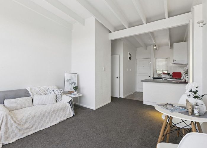  at 1/17 Wrights Hill Road, Karori, Wellington, Wellington