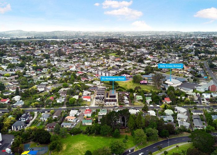  at 7/52 Newington Road, Henderson, Waitakere City, Auckland