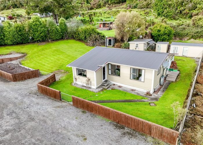  at 33 Main Road, Harihari, Westland, West Coast
