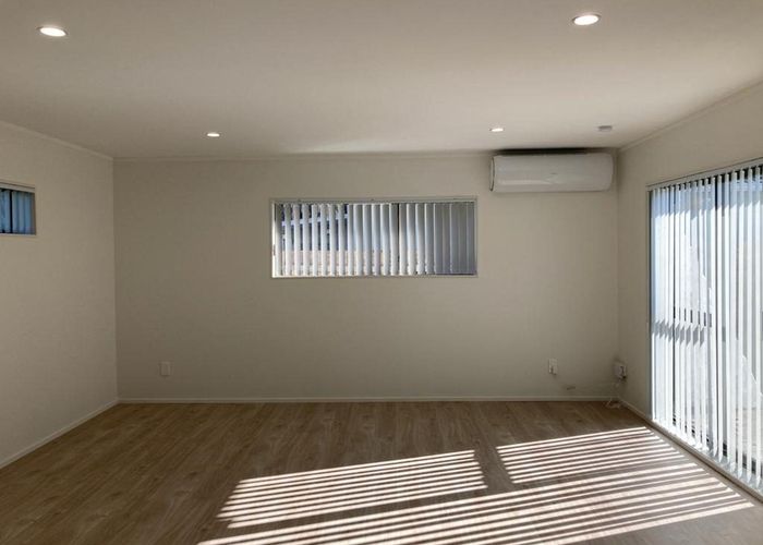  at 10 Gulliver Place, Conifer Grove, Takanini