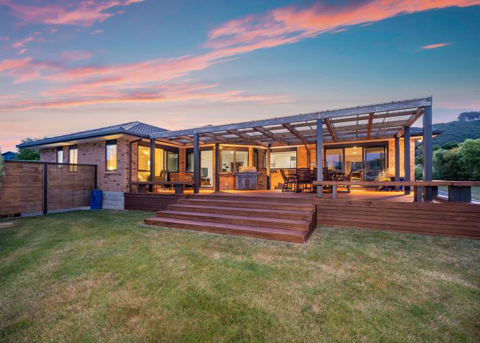  at 80 Kirton Drive, Riverstone Terraces, Upper Hutt