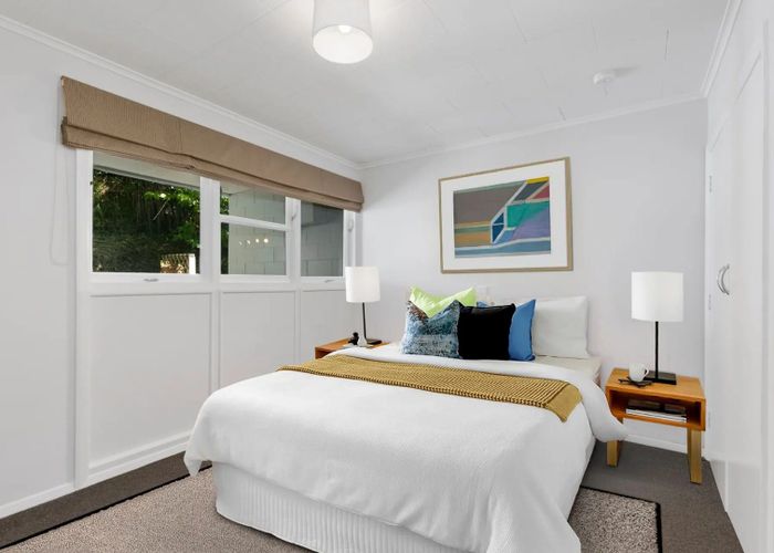  at 1/24 Deller Grove, Silverstream, Upper Hutt, Wellington