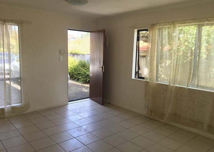  at 14A Malin Place, Pinehill, North Shore City, Auckland