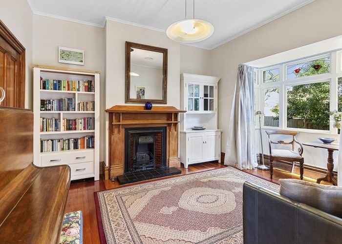  at 129 Northland Road, Northland, Wellington