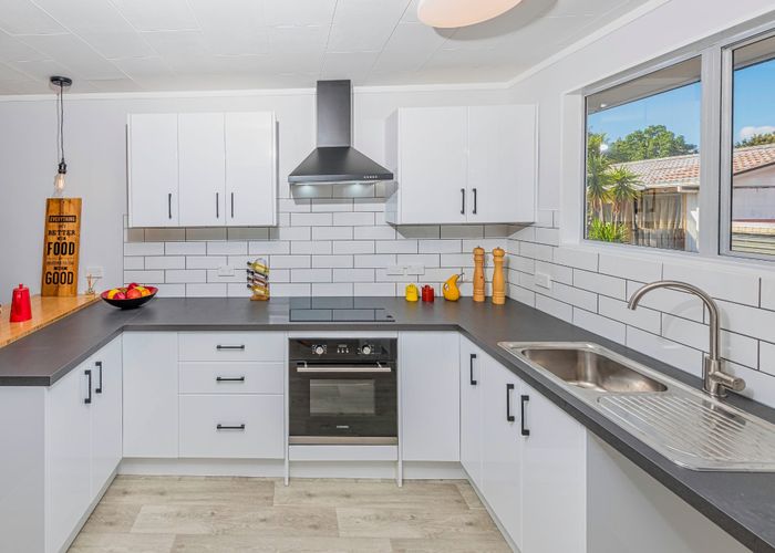  at 1/26 Kemp Road, Massey, Auckland