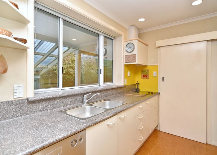  at 8 Ron Place, Bishopdale, Christchurch
