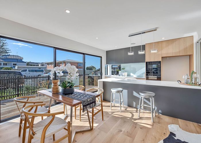  at 2A Luke Place, Eastern Beach, Auckland