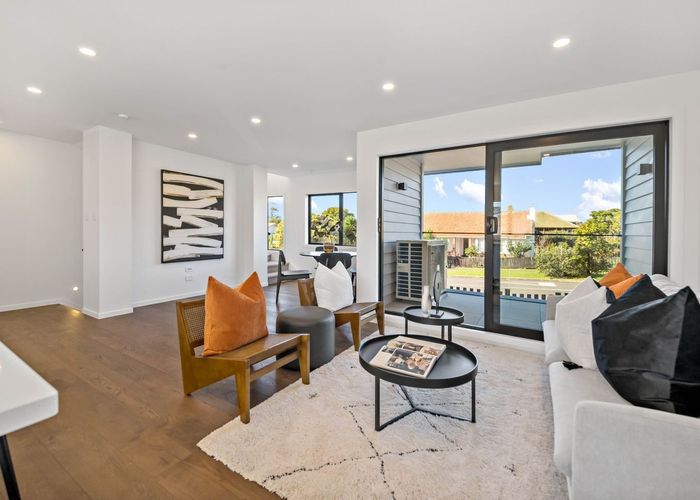  at 2/19 Haverstock Road, Sandringham, Auckland City, Auckland