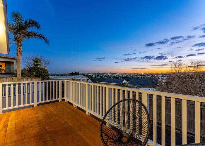  at 1/3A Richards Avenue, Forrest Hill, North Shore City, Auckland
