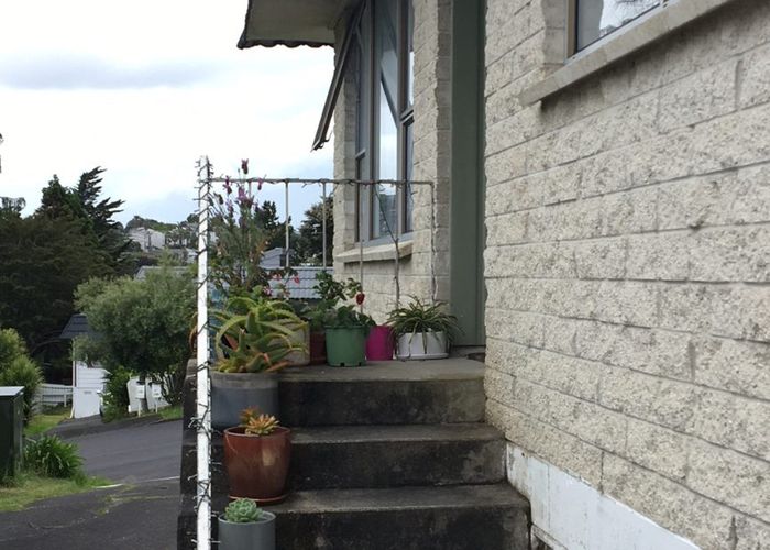  at 1/3 Tusac Place, Glenfield, North Shore City, Auckland