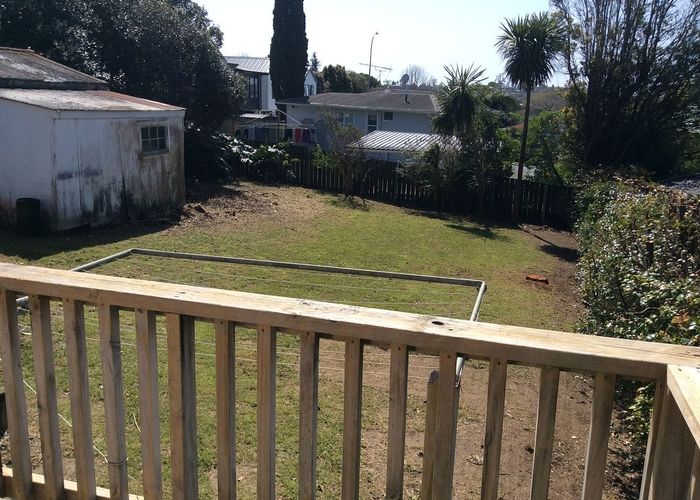  at 10 Andrew Road, Howick, Manukau City, Auckland