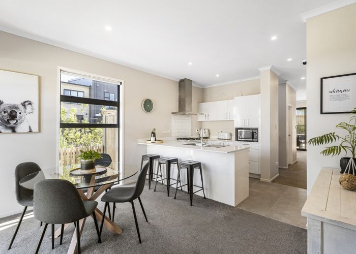 at 31 Pukewhero Rise, Westgate, Waitakere City, Auckland