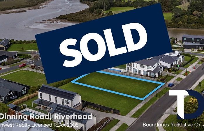  at 21 Dinning Road, Riverhead, Riverhead