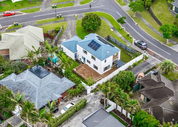  at 12 Roy Maloney Drive, Henderson, Waitakere City, Auckland