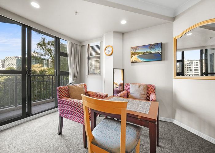  at 1N/100 Greys Avenue, City Centre, Auckland City, Auckland