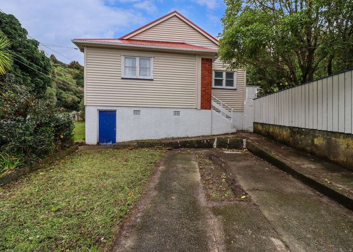  at 2 Victory Avenue, Karori, Wellington, Wellington
