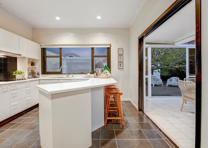  at 9 Glamis Avenue, Manly, Rodney, Auckland