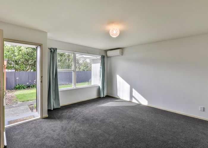  at 4/13 Mountain View Road, Western Springs, Auckland City, Auckland