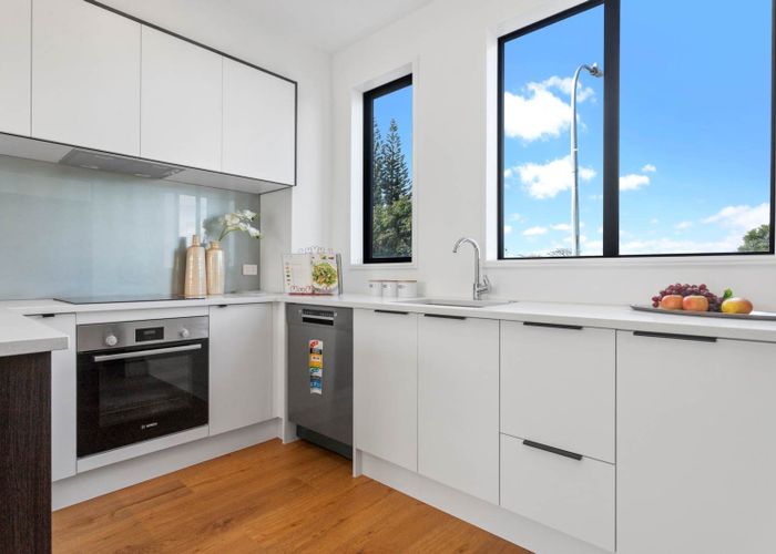  at 4/2A Cambridge Road, Manurewa, Manukau City, Auckland
