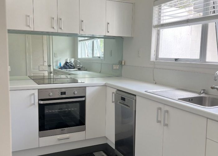  at 5/31 Meadowbank Road, Meadowbank, Auckland
