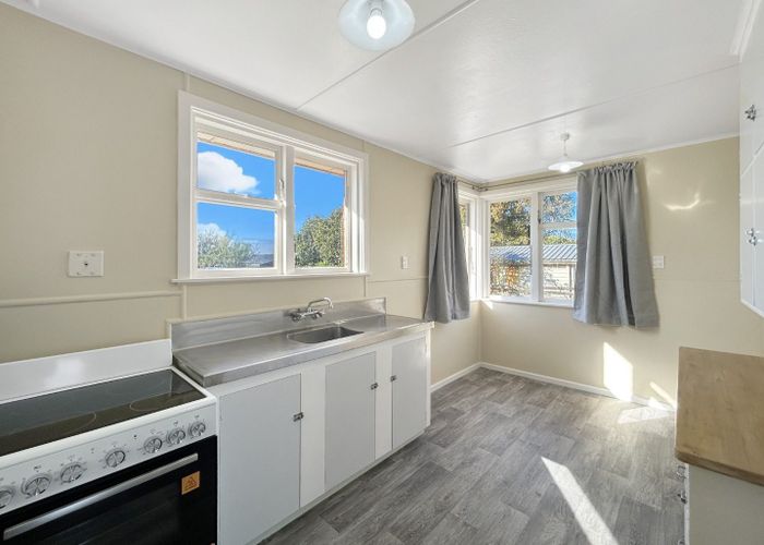  at 300 Conyers Street, Strathern, Invercargill