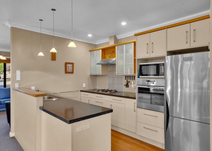  at 2 Cranmer Close, Rototuna, Hamilton, Waikato