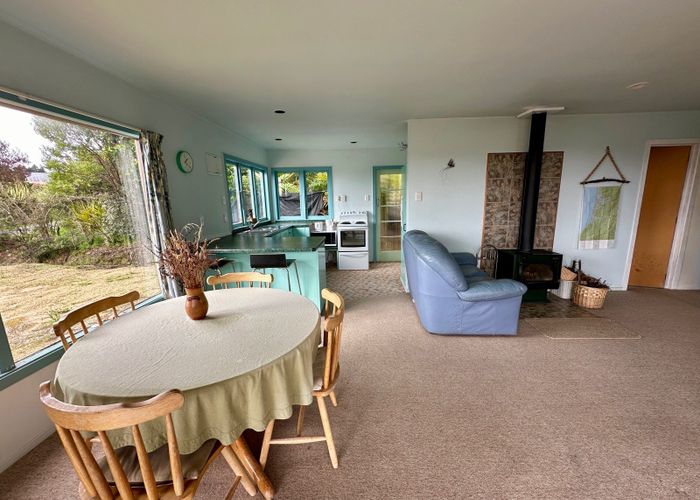  at 6 Horncastle Crescent, Little Wanganui
