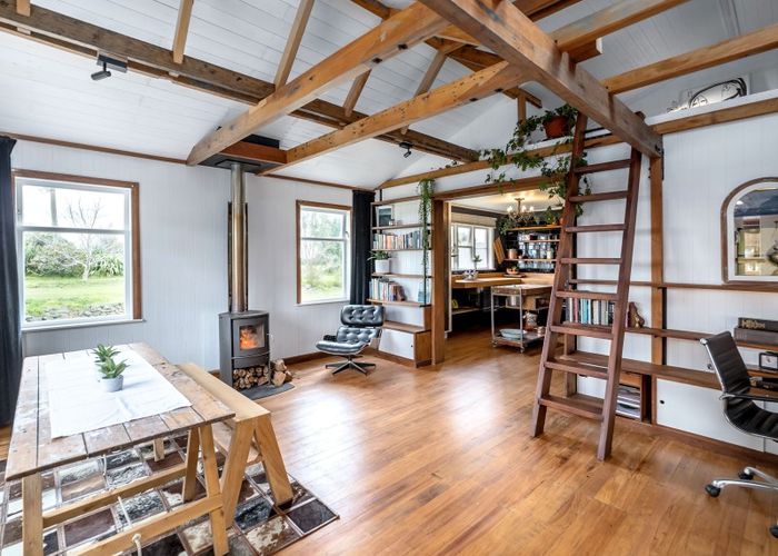  at 812 Western Lake Road, Western Lake, Featherston