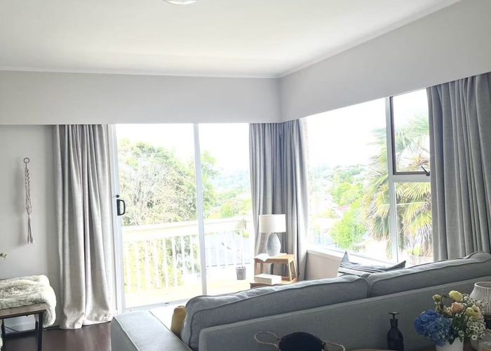  at 2/581 East Coast Rd, Albany, North Shore City, Auckland