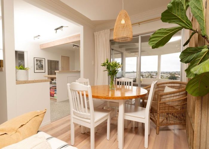  at 11A Mizpah Road, Waiake, North Shore City, Auckland