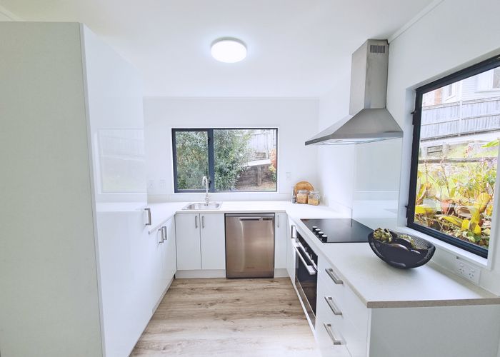  at 1/22 Selwyn Crescent, Forrest Hill, Auckland