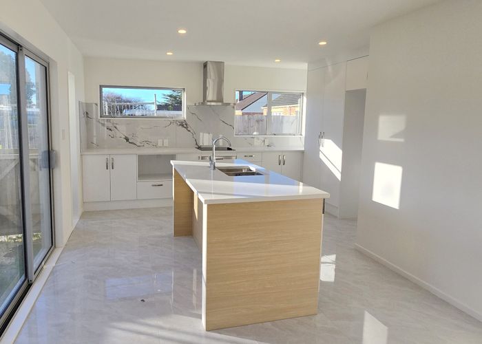  at 8A Taurima Avenue, Point England, Auckland City, Auckland