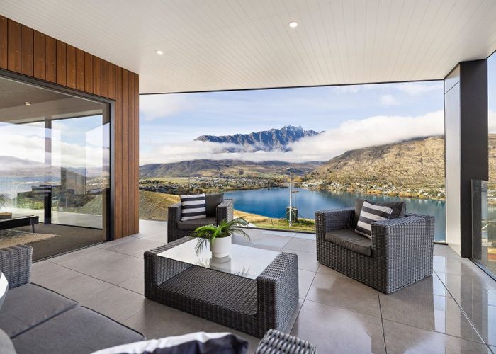  at 6 Florence Close, Queenstown Hill, Queenstown-Lakes, Otago