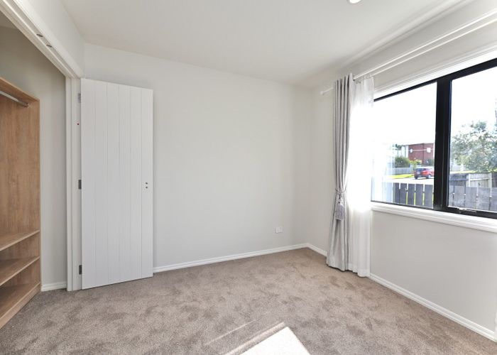  at 77 Flat Bush Road, Clover Park, Auckland