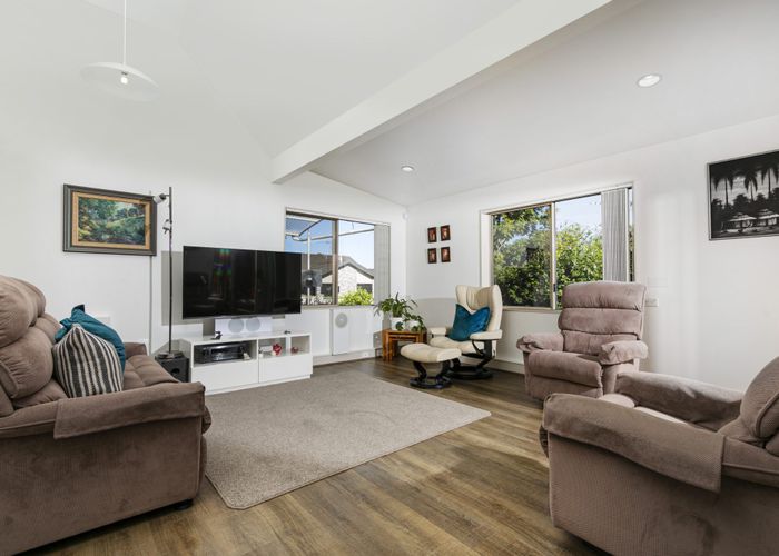  at 1/34 Waipuia Place, Greenhithe, North Shore City, Auckland