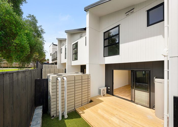  at 10B&E Keate Place, Mount Wellington, Auckland City, Auckland