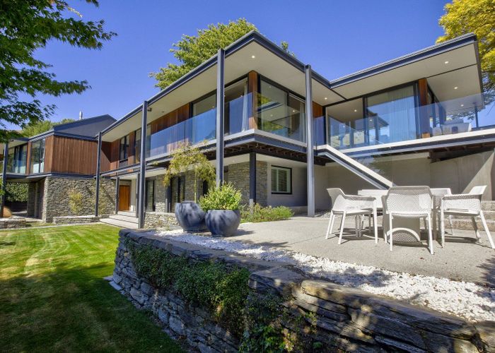  at 27 Arrowtown-Lake Hayes Road, Lake Hayes, Queenstown-Lakes, Otago