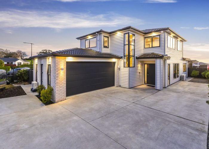  at 76 Twin Parks Rise, Papakura, Papakura