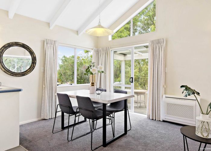  at 2/956 East Coast Road, Northcross, Auckland