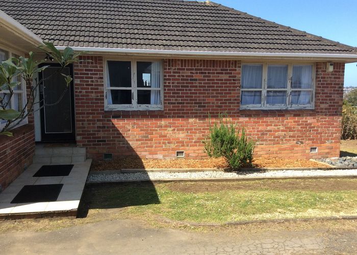  at 10 Andrew Road, Howick, Manukau City, Auckland