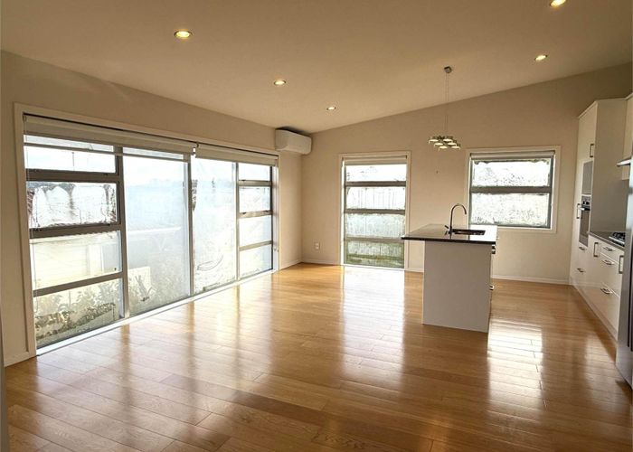  at 806A East Coast Road, Oteha, North Shore City, Auckland