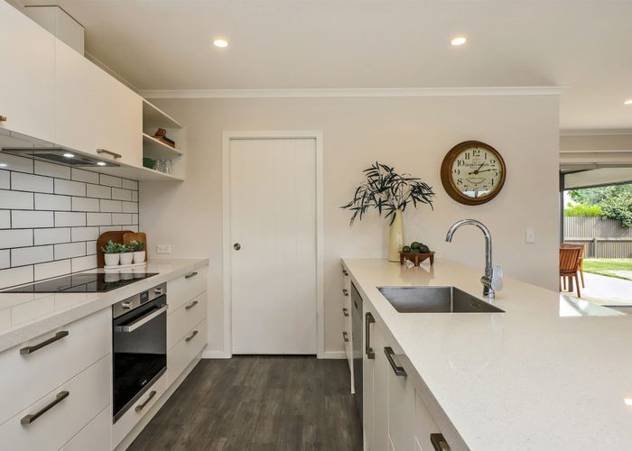  at 2/416 Murdoch Road West, Raureka, Hastings
