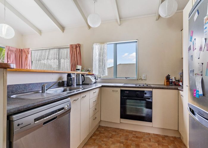  at 30A Glengarry Road, Glen Eden, Waitakere City, Auckland