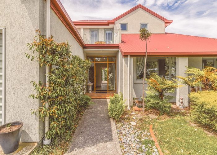  at 7 Wakatu Avenue, Moncks Bay, Christchurch